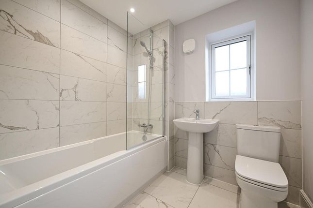 Plot 26, Dhalia, Severn Meadows, Upton Upon Severn photo 3