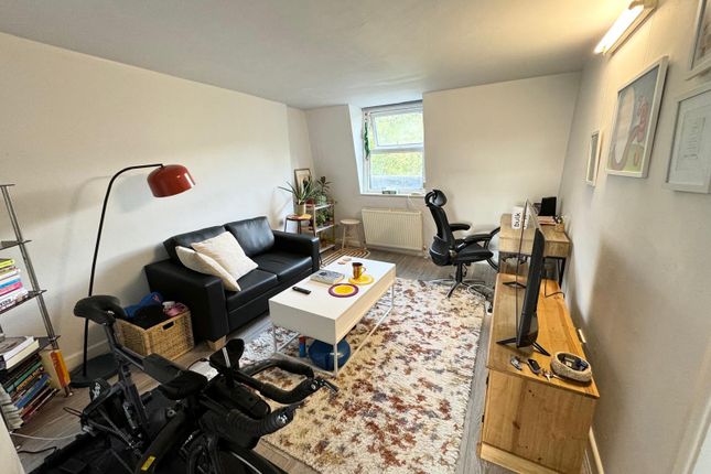 Thumbnail Flat to rent in Hornsey Road, Hornsey