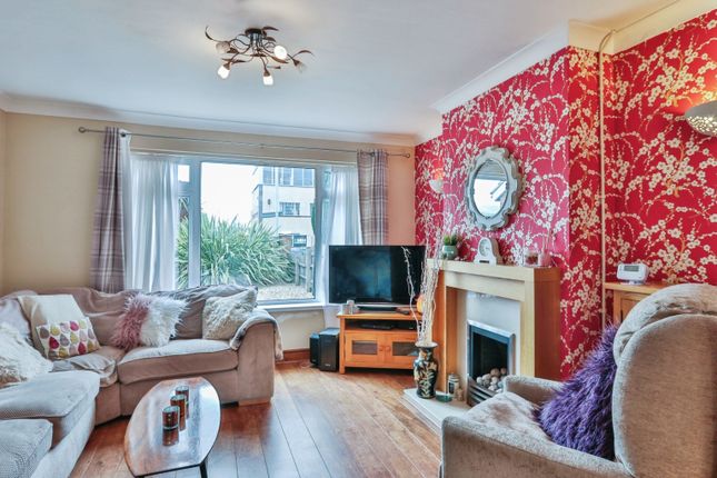 14, Fleets Lane, Poole photo 3