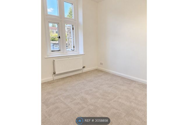 Flat, The Old School Park Road, Frome photo 4
