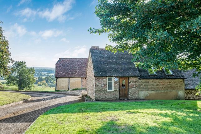 Grooms Cottage, Muswell Hill Manor, Aylesbury photo 2