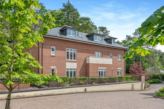 Flat for sale in Fraser Gardens, Winchester, Hampshire