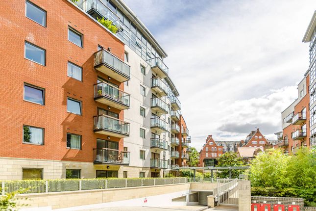 Thumbnail Flat to rent in Montaigne Close, Westminster, London
