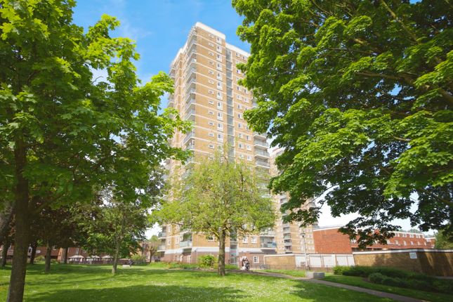 Thumbnail Flat for sale in Jodrell Road, London, Tower Hamlets