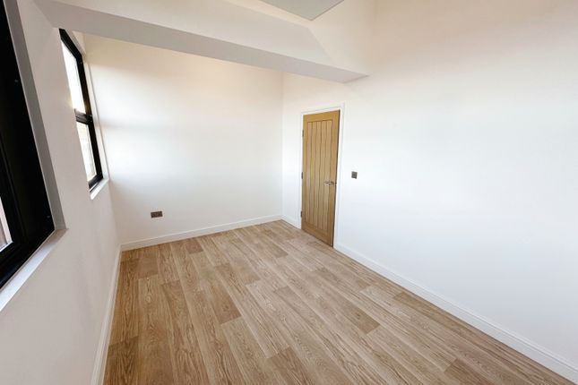 Flat to rent in Waterside House, Waterside North, Lincoln