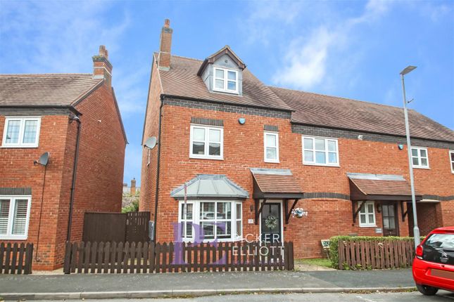 Town house for sale in Crown Hill Close, Stoke Golding, Nuneaton