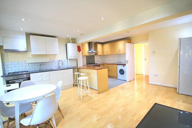 Thumbnail Property to rent in Fernbank Avenue, Wembley, Middlesex