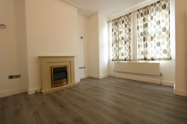 37, Miller Road, Colliers Wood photo 5