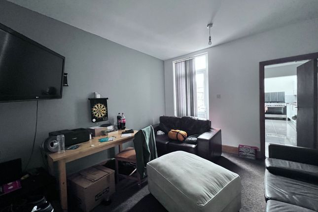 47 Kimbolton Avenue, Nottingham photo 3
