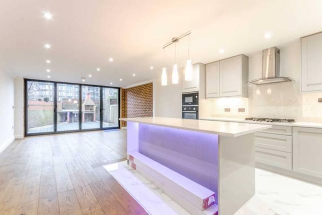 Thumbnail Semi-detached house for sale in Bartlett Close, London