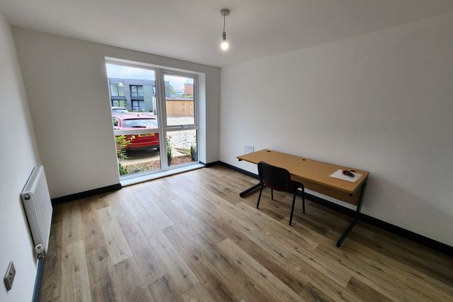 Flat 5 Presley Court, 200 Stourbridge Road, Stourbridge photo 3