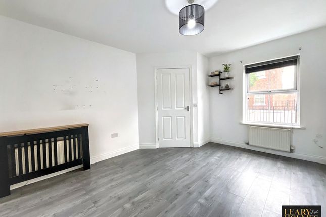 39 Hutton Row, South Shields photo 3