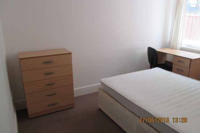 21 Earls Road, Southampton photo 4