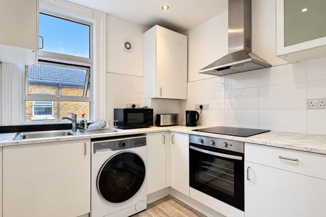 Mortimer Road, Greater London photo 3