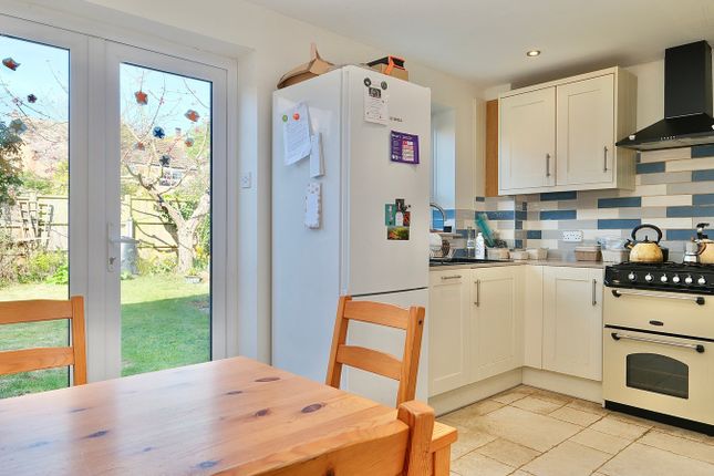 15, Lodge Close, Huntingdon photo 3