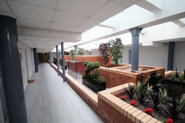 Flat 31, Victoria Mansions, Preston photo 5