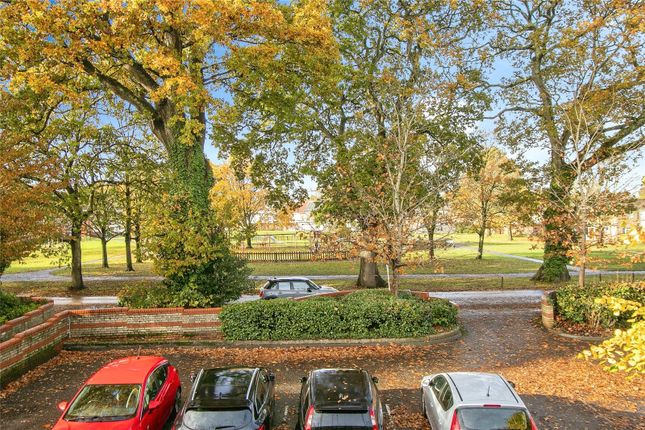 2-bed flat on 82L,, Mallard Road, Bournemouth, £170,000