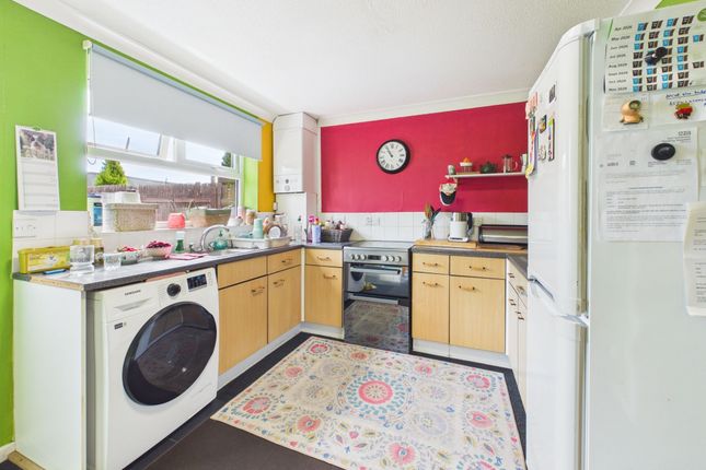 4 Knightsbridge Court, Hull photo 3