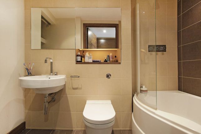 72, Lanson Building, London photo 3