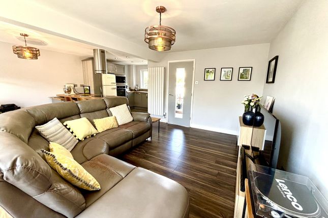 3, Oak View, Crickhowell photo 2