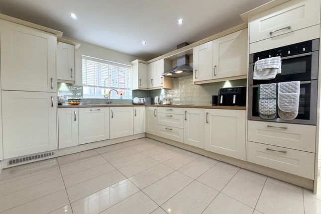 70 Tan Y Bryn Gardens, Aberdar photo 5