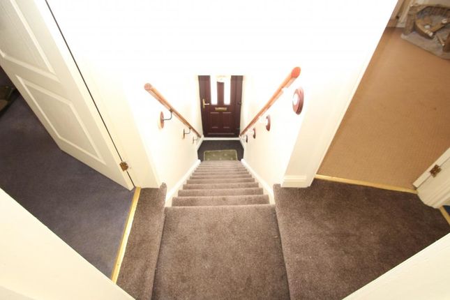 40, Manor Crescent, Barnsley photo 4