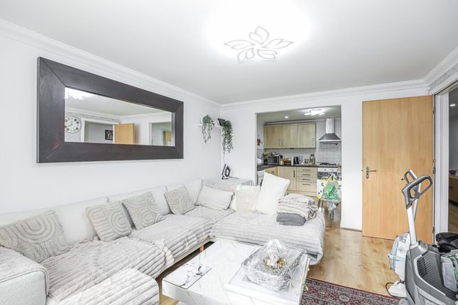 37, Croft Gardens, Glasgow photo 3