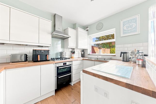 10, Bournemouth Drive, Herne Bay photo 2