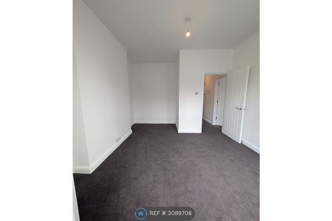 Woodcote Road, Wallington photo 3