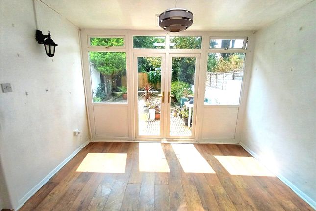 20, St Johns Drive, Porthcawl photo 5