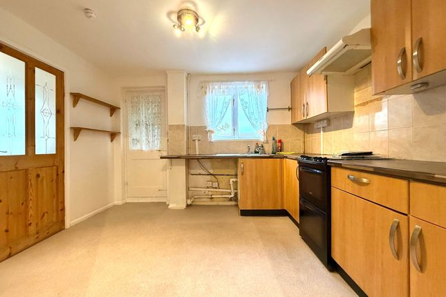 70 Rhiwgarn Road, Porth photo 3