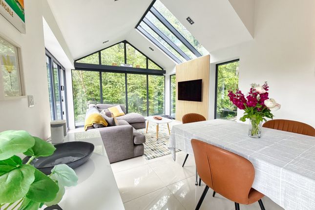 6 Nicholls Road, Bridgend photo 3