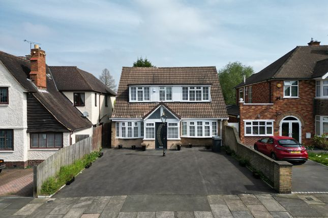 Thumbnail Detached house for sale in Rowley Fields Avenue, Leicester