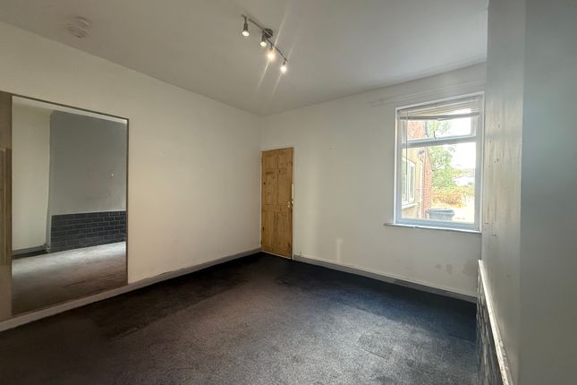 81, BURTON-ON-TRENT photo 4
