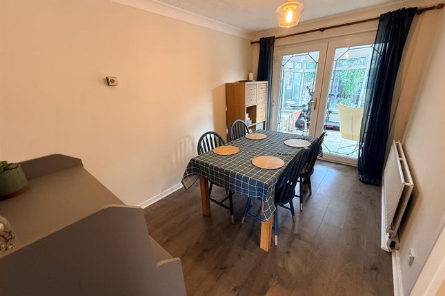 4, Bramber Way, Stourbridge photo 4