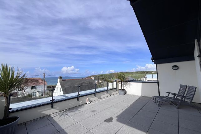 Flat for sale in Large, Immaculate Seaside Apartment, Praa Sands