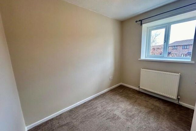 37 Byron Close, Chester photo 3