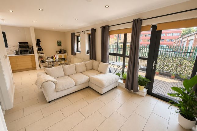8, Wallace Apartments, Lisburn photo 3