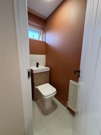 34, Ulcombe Gardens, Canterbury photo 5