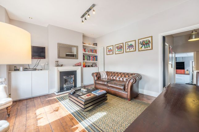 Dorchester Grove, Chiswick photo 4