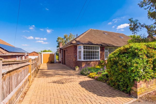 2-bed house on 10, Chase Gardens, Binfield, £450,000