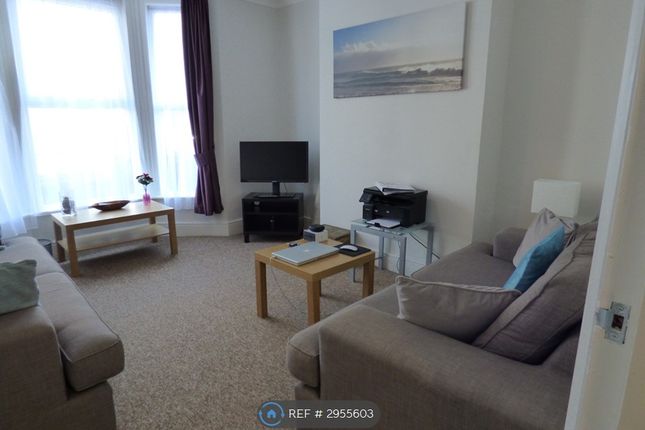 Flat, Clifton Road, Littlehampton photo 2