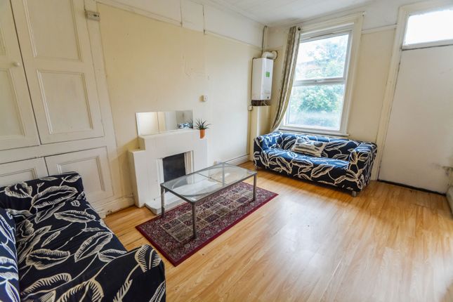 Terraced house to rent in Walmsley Road, Leeds