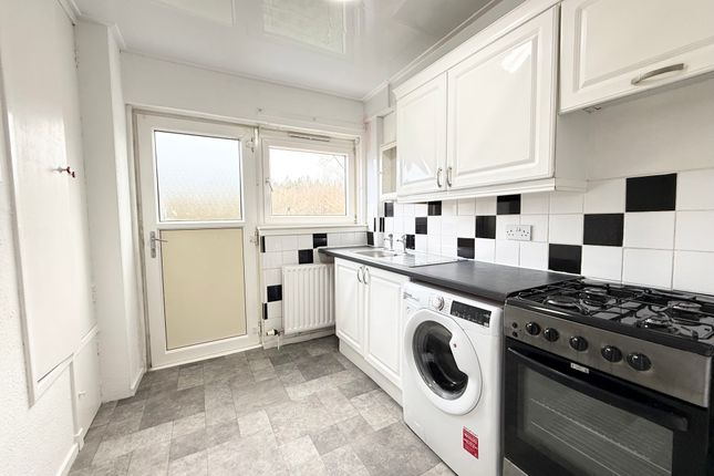 169, Wishaw photo 5