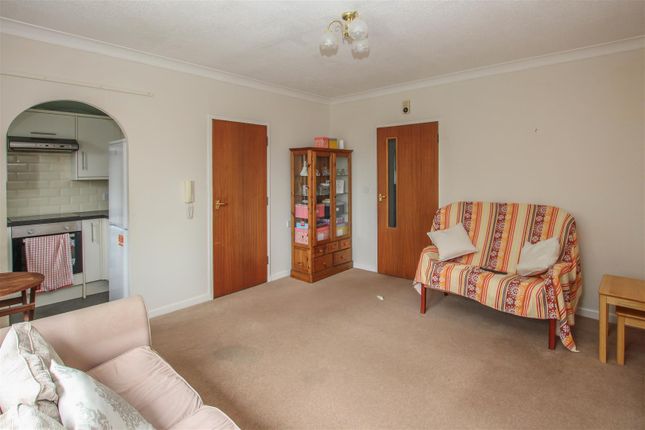 59 Homehurst House, Sawyers Hall Lane, Brentwood photo 4