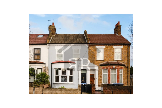 Terraced house to rent in High Street, Enfield