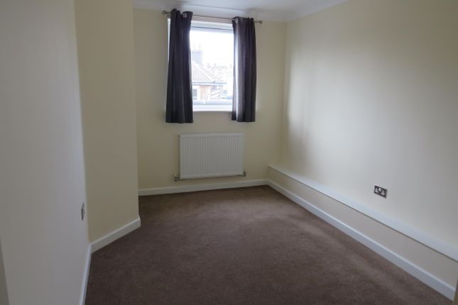 Flat to rent in Station Approach, Farningham Road, Crowborough