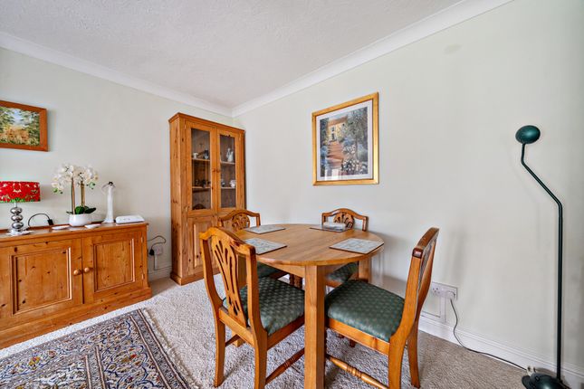 20 Meridian Court, Bagshot Road, Ascot photo 4