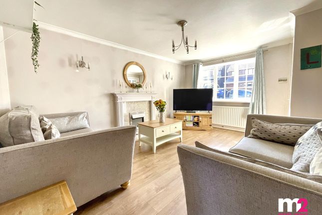 24, Pontymason Court, Newport photo 3