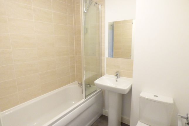 127, Yonder Acre Way, Exeter photo 4